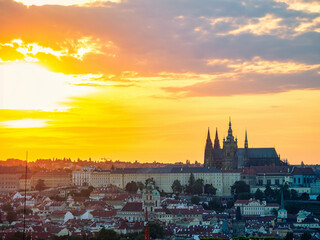 Obraz premium Beautiful aerial view with the Prague Castle at sunset