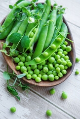 Bowl with sweet pea pods