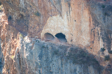 Canyons, giant rock formations, gorges and caves