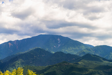 馬籠宿から眺める恵那山