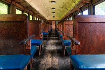 Fototapeta premium 北海道夕張市、南大夕張駅跡に保存されている三菱大夕張鉄道車内【7月】
