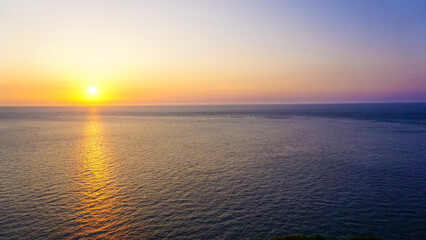 Fototapeta premium 長崎県平戸市の大バエ灯台の夕日