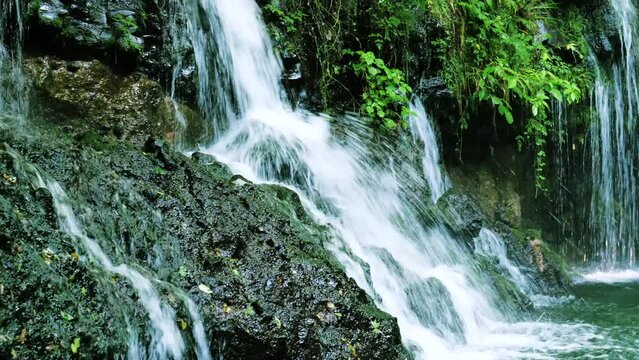 静岡県富士宮市にある陣馬の滝