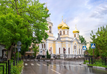 Church in honor of the Saints of the Moscow. Nizhny Novgorod, Russia - obrazy, fototapety, plakaty