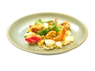 stir-fry noodles with vegetables and shrimp on the plate