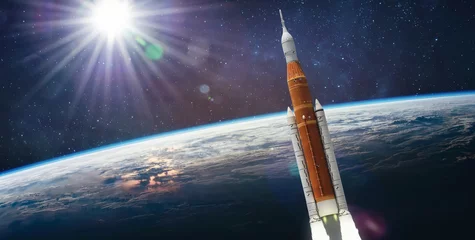 Foto op Plexiglas Nasa Ruimteschip lancering vanaf de aarde. Artemis ruimteprogramma. Expeditie naar de maan. Ruimtelanceersysteem SLS. Elementen van deze afbeelding geleverd door NASA