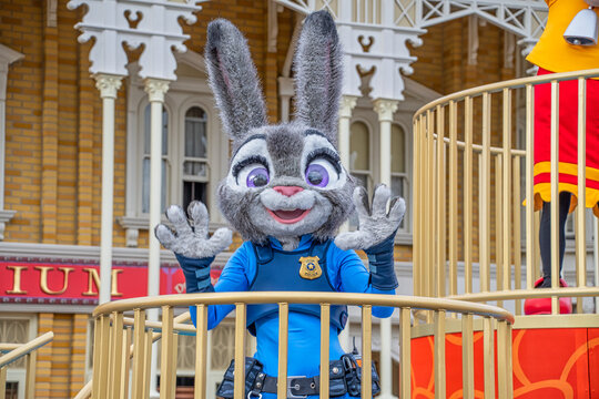 Judy Hopps character at DIsney Magic Kingdom