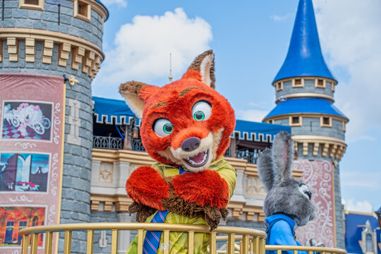 Nick Wilde character at DIsney Magic Kingdom