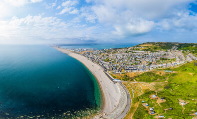 Aerial panorama of Chesil beach and Castletown, Jurassic coast, UK. - obrazy, fototapety, plakaty
