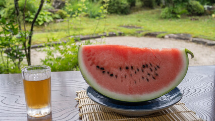スイカと冷たいお茶｜日本の田舎の風景・夏休みイメージ