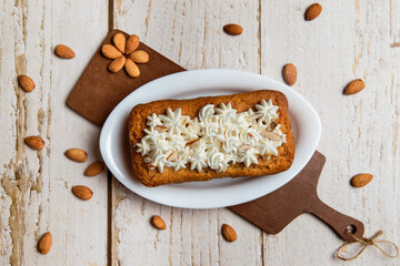 Almond Cake with Vanilla Mousse