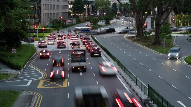 Timelapse of intersection of Orchard boulevard and Paterson road in Singapore