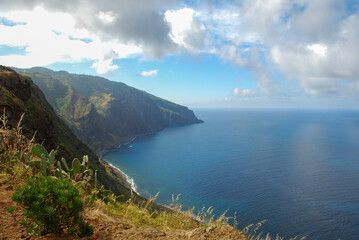 Fototapeta na wymiar Beautiful green coastline of Madeira Island