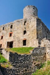 Lipowiec Castle, ruins of the Krakow Bishops castle near Babice, Lesser Poland Voivodeship. © Darek Bednarek