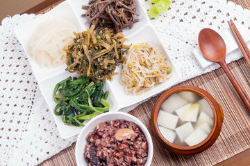 the day of the first full moon of the lunar year - korean food