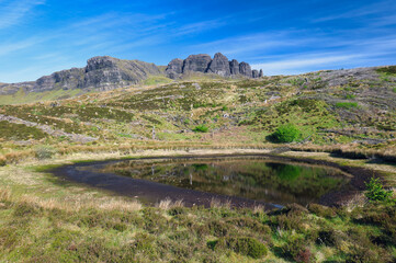 Obraz premium View of the Old Man of Storr in Skye, Scotland at day
