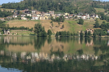 Fototapeta na wymiar Serraia lake near Trento in Northern Italy