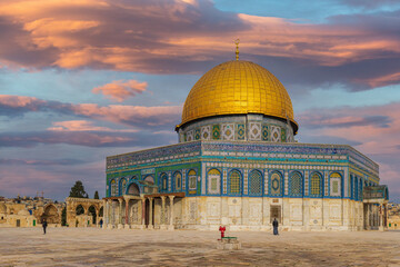 Dome Of The Rock on the Temple Mount in Jerusalem, Israel - obrazy, fototapety, plakaty