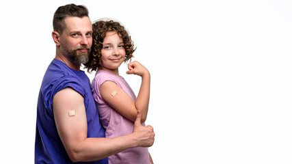 Family after vaccination - obrazy, fototapety, plakaty