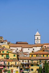 Capoliveri, Elba, Insel, Altstadt, Bergdorf, Kirche, Santa Maria, Assunta, Kirchturm, Häuser, Dächer, Sommer, Toskana, Toskanischer Archipel, Italien