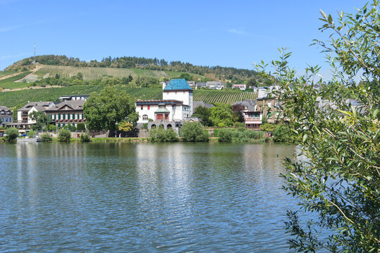 Die ber&uuml;hmte Jugendstilvilla Nollen in Traben-Trarbach an der Mosel. Erbaut vom Berliner Architekten Bruno M&ouml;hring