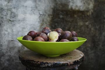 bowl of grapes