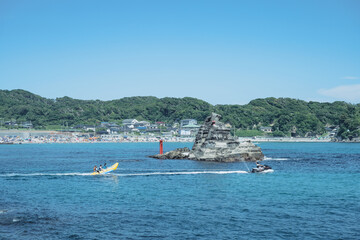 Obraz premium バナナボートと渡島