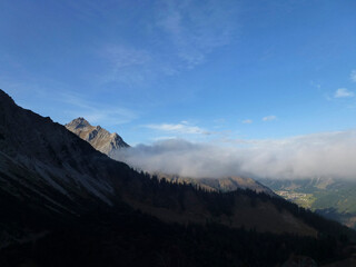 Fototapeta na wymiar Hiking tour to Pleisspitze mountain, Tyrol, Austria
