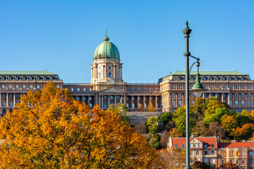 Obraz premium Royal palace of Buda in autumn, Budapest, Hungary