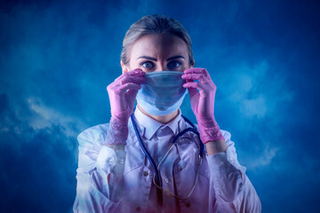 Woman in a medical mask. The comeback of the coronavirus. A new jump in the incidence of the...