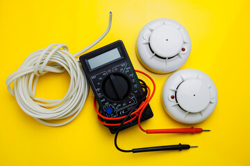 Installation of a new fire alarm system, smart home.