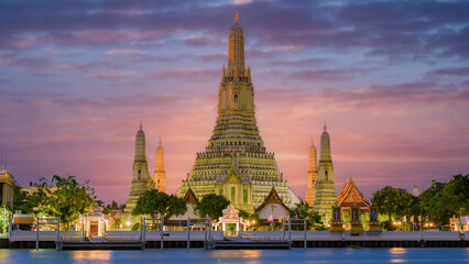 Wat Arun temple Bangkok Thailand, Temple of Dawn, Buddhist temple alongside Chao Phraya...