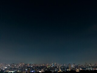 Foto aérea do bairro do Ipiranga em São Paulo, a noite