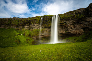 Der Seljalandsfoss an Islands Südküste	