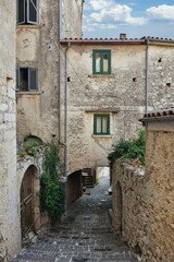 Fototapeta na wymiar A narrow street in Pesche, a mountain village in the Molise region of Italy.