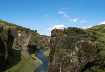 Fototapeta na wymiar Fjaðrárgljúfur Canyon 1