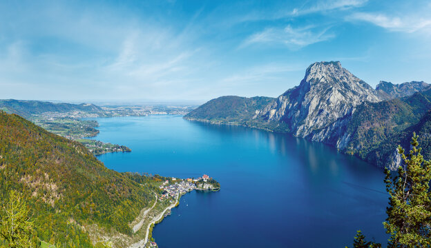 Peaceful autumn Alps mountain Traunsee lake view from Kleiner Sonnstein rock summit, Ebensee, Upper Austria.