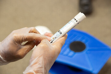 Staff training to inject an epinephrine as first aid © Flex_Point_Security