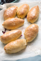 Jagodzianki - polish yeast dough danish with blueberries 