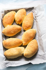 Jagodzianki - polish yeast dough danish with blueberries 