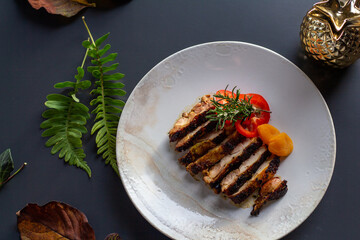 Plat cuisiné plein de couleurs