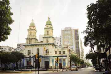 Obraz premium Iglesia en el centro de guayaquil