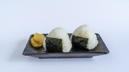 日本のおにぎり・たくあん