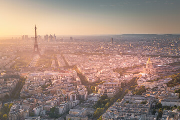 Fototapeta na wymiar Eiffel tower and Les Invalides at dramatic sunrise Paris, France