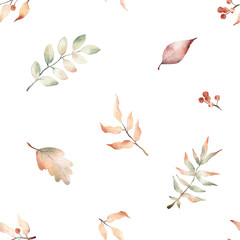 Watercolor hand drawn autumn seamless pattern with delicate illustration of colorful leaves of season trees, leaf fall. Elements isolated on white background.