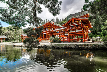 Fototapeta premium Byodo-In Buddhist Japanese Temple oahu hawaii