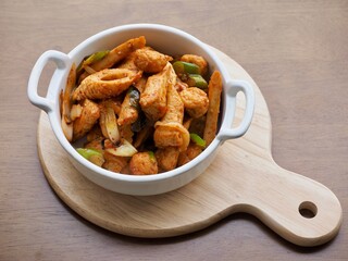 아시아 음식 어묵 채소볶음 