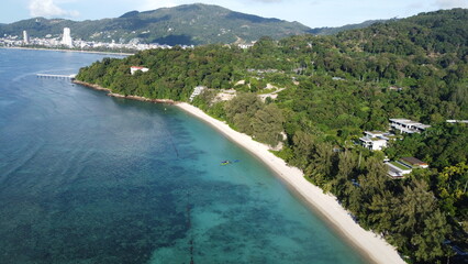 Tri Trang is a quiet and not well-known beach located between Patong and Paradise Beach. This is a very natural beach with soft sand, crystal-clear water, coconut palms and tall pines trees.
