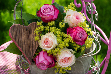 Romantic bouquet with pink roses