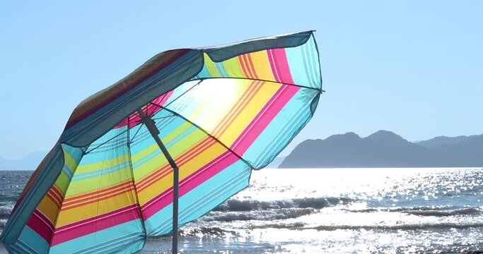 travel objects on the beach side